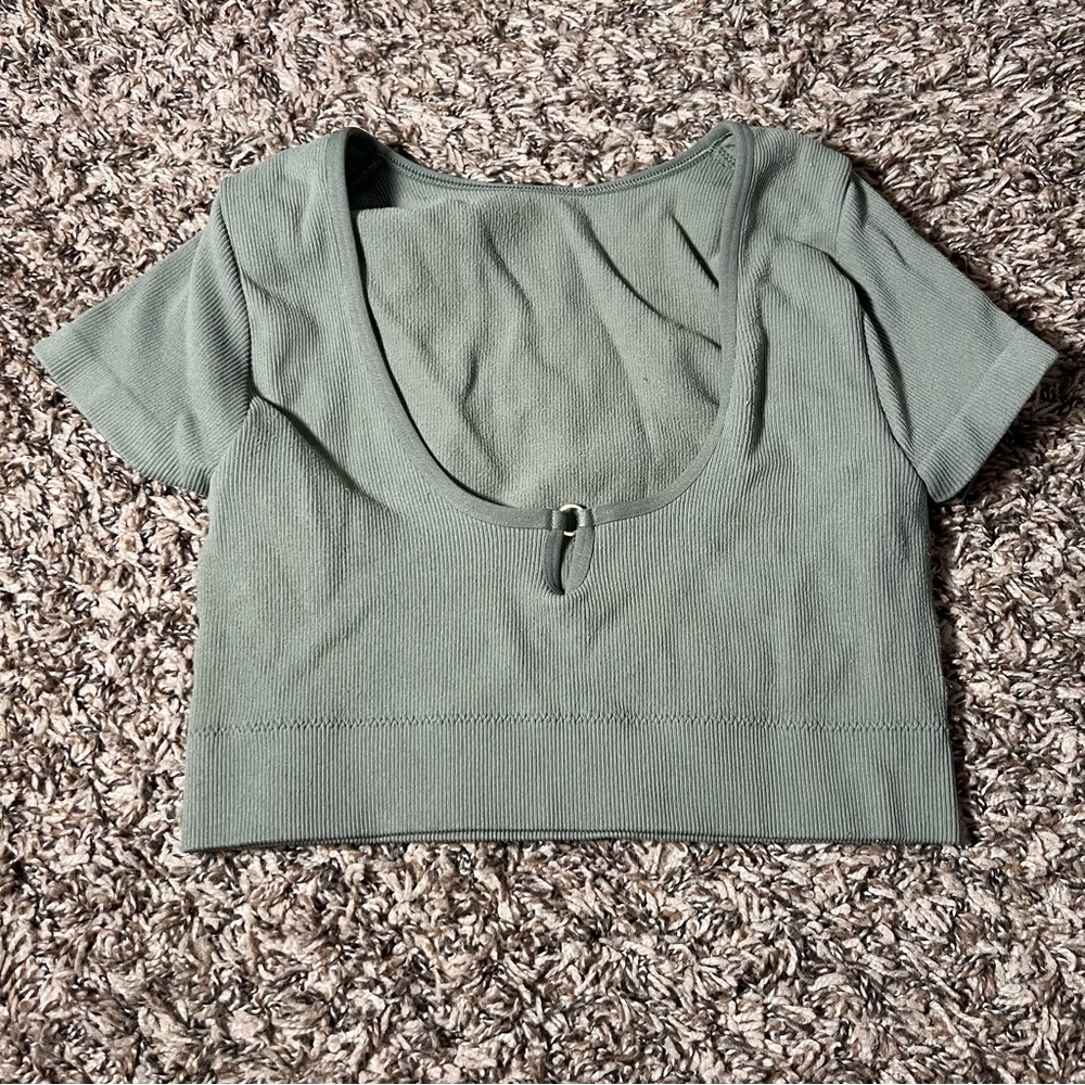 Aerie M Olive Green Cropped Notched Ribbed Stretch Top